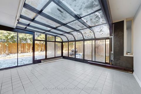 Photo 20 at 8 Fernside Court, Willowdale East, Toronto