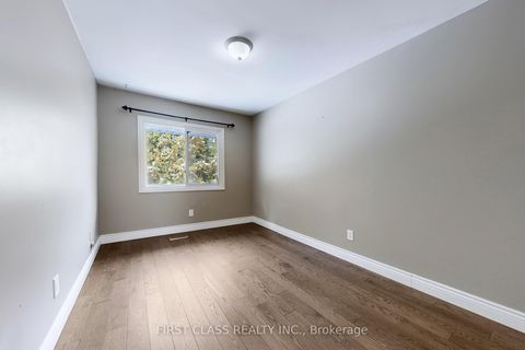 Photo 26 at 8 Fernside Court, Willowdale East, Toronto