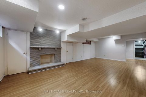 Photo 29 at 8 Fernside Court, Willowdale East, Toronto