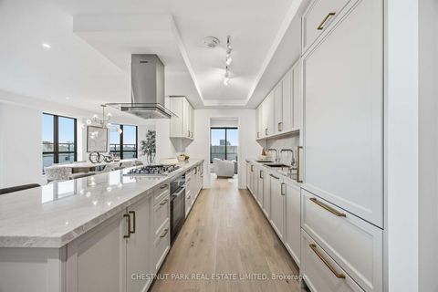 Photo 4 at 409 - 505 Glencairn Avenue, Lawrence, Toronto