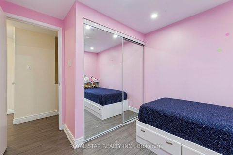 Photo 22 at 521 Gaylord Drive, Eastdale, Oshawa