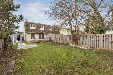 Photo 28 at 521 Gaylord Drive, Eastdale, Oshawa