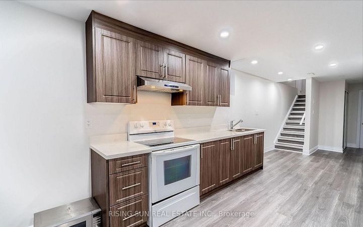 Photo 17 at 24 Herrick Drive, Northwest Brampton, Brampton