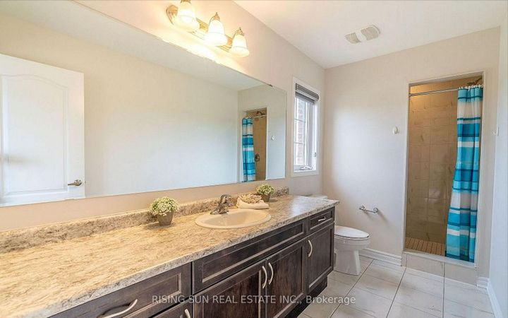 Photo 18 at 24 Herrick Drive, Northwest Brampton, Brampton