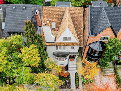 Photo 39 at 7 Binscarth Road, Moore Park, Toronto