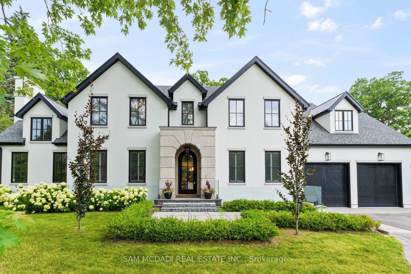 231 Wedgewood Drive, MO Morrison, Oakville 