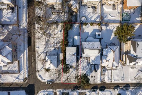 Photo 7 at 188 Maplehurst Avenue, Willowdale East, Toronto