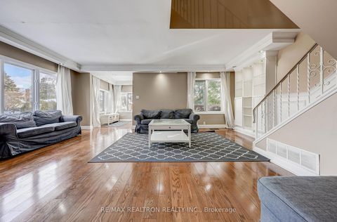 Photo 12 at 188 Maplehurst Avenue, Willowdale East, Toronto