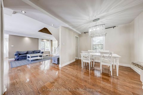 Photo 17 at 188 Maplehurst Avenue, Willowdale East, Toronto