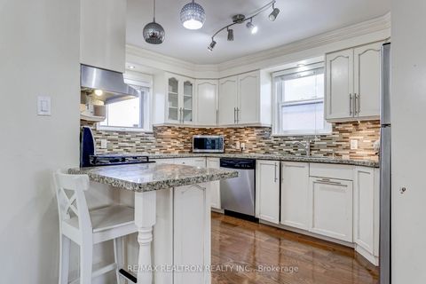 Photo 20 at 188 Maplehurst Avenue, Willowdale East, Toronto