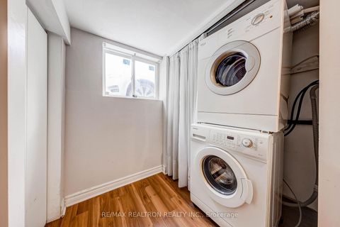 Photo 40 at 188 Maplehurst Avenue, Willowdale East, Toronto