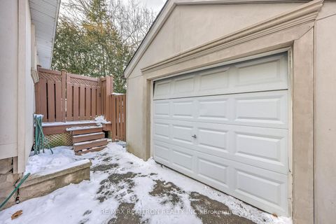 Photo 43 at 188 Maplehurst Avenue, Willowdale East, Toronto