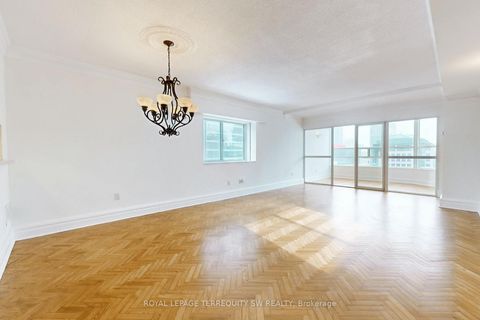 Photo 4 at 2001 - 71 Simcoe Street, Bay Street Corridor, Toronto