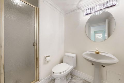 Photo 17 at 2001 - 71 Simcoe Street, Bay Street Corridor, Toronto