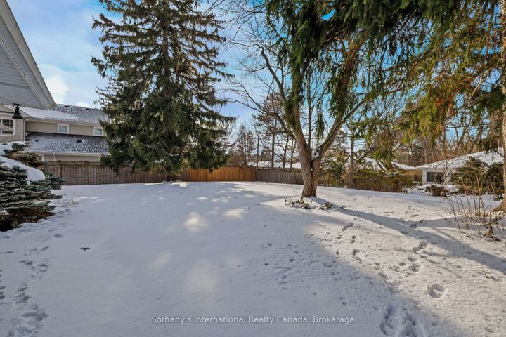 Photo 4 at 272 Pinehurst Drive, FD Ford, Oakville