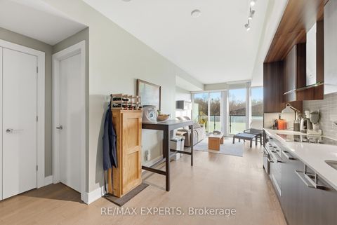 Photo 13 at 410 - 3018 Yonge Street, Lawrence Park South, Toronto