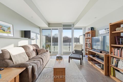 Photo 18 at 410 - 3018 Yonge Street, Lawrence Park South, Toronto