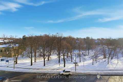 Photo 24 at 410 - 3018 Yonge Street, Lawrence Park South, Toronto