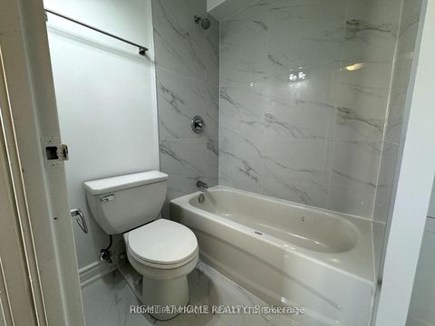 Photo 8 at 303 - 665 Kennedy Road, Kennedy Park, Toronto