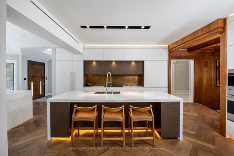 Photo 11 at 5 Thornwood Road, Moore Park, Toronto