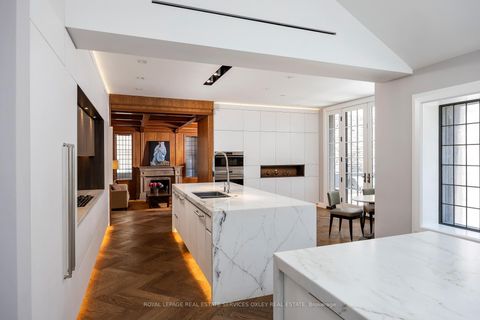 Photo 12 at 5 Thornwood Road, Moore Park, Toronto