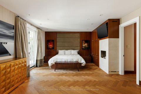 Photo 18 at 5 Thornwood Road, Moore Park, Toronto