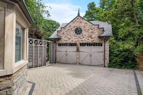 Photo 32 at 5 Thornwood Road, Moore Park, Toronto