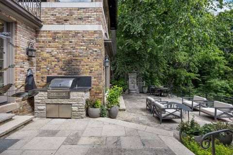 Photo 36 at 5 Thornwood Road, Moore Park, Toronto