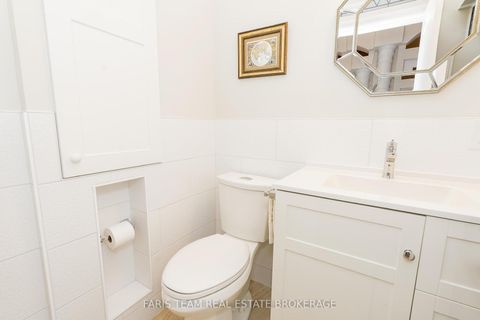 Photo 20 at 10 Wilton Trail, Aurora Estates, Aurora