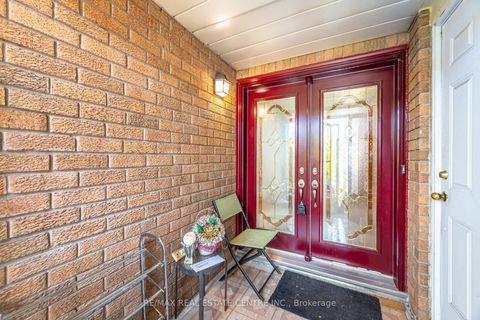 Photo 4 at 262 Boxmoor Place, Fairview, Mississauga