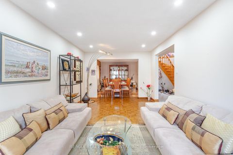 Photo 9 at 262 Boxmoor Place, Fairview, Mississauga