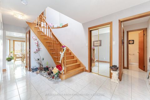 Photo 21 at 262 Boxmoor Place, Fairview, Mississauga