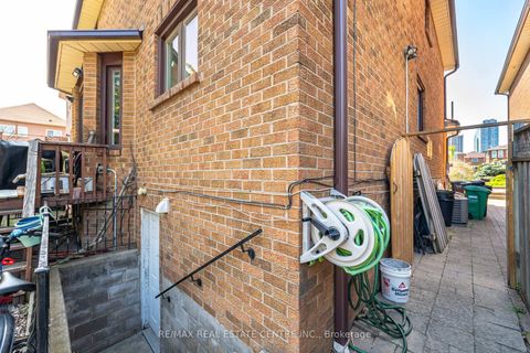 Photo 37 at 262 Boxmoor Place, Fairview, Mississauga