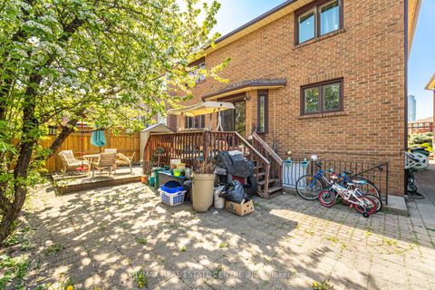 Photo 39 at 262 Boxmoor Place, Fairview, Mississauga