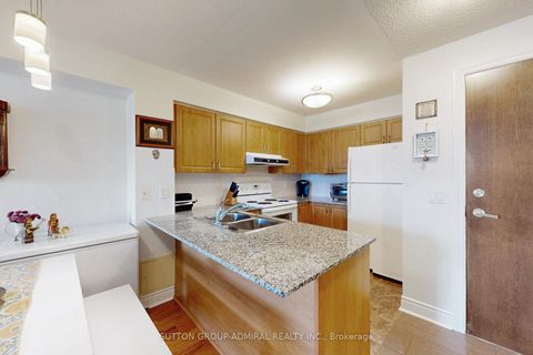 Photo 14 at 406 - 7 North Park Road, Beverley Glen, Vaughan