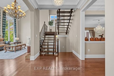 Photo 11 at 22 Longthorpe Court, Bayview Southeast, Aurora