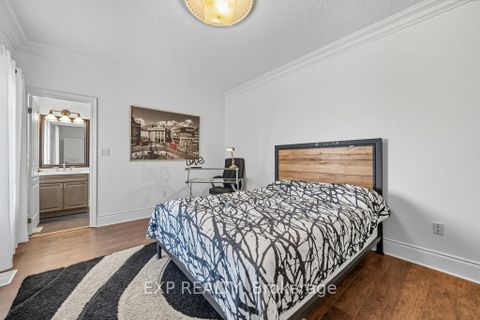 Photo 29 at 22 Longthorpe Court, Bayview Southeast, Aurora