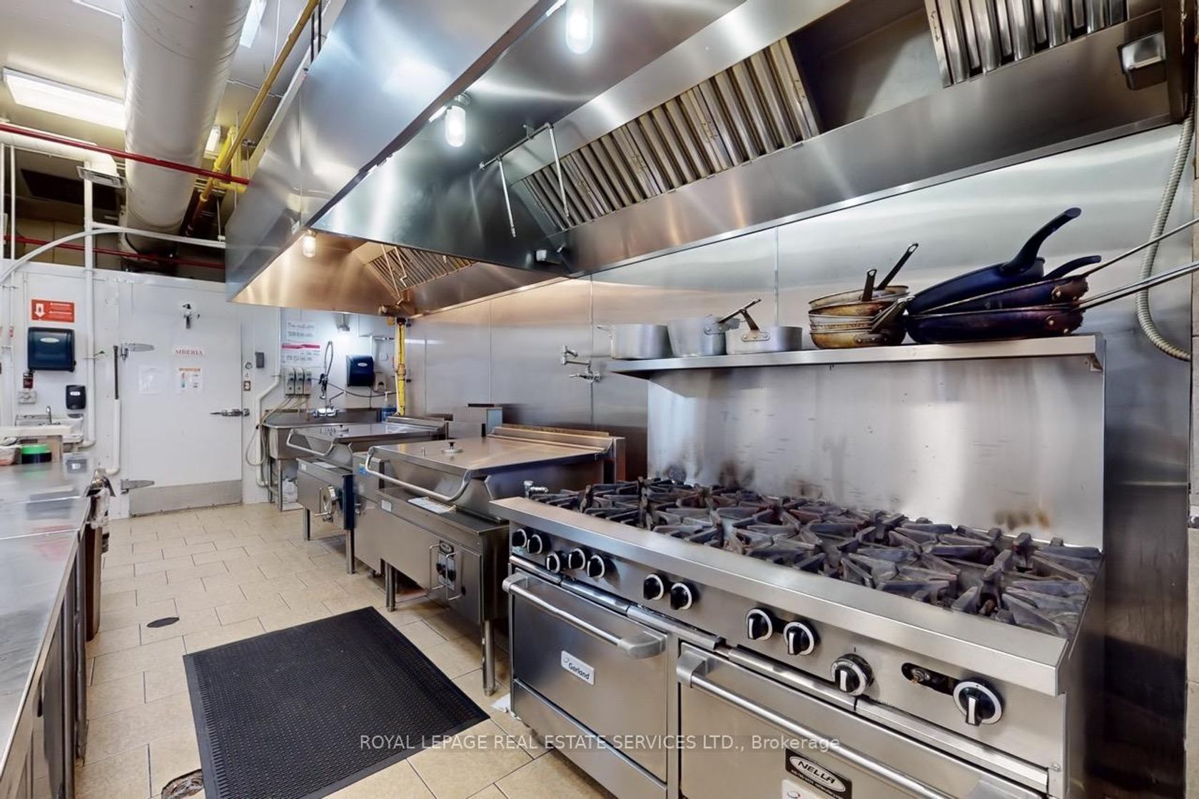 557 Dixon Road, Clairville, Toronto photo number 2