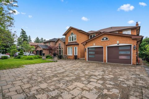 Photo 1 at 21 Gaby Court, North Richvale, Richmond Hill