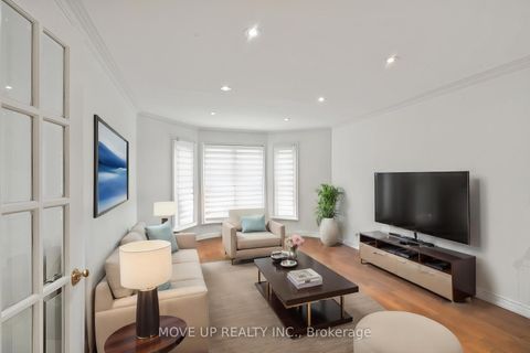 Photo 5 at 21 Gaby Court, North Richvale, Richmond Hill