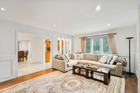 Photo 15 at 21 Gaby Court, North Richvale, Richmond Hill