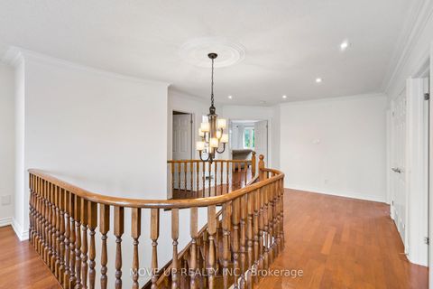 Photo 19 at 21 Gaby Court, North Richvale, Richmond Hill