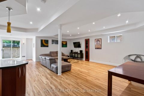 Photo 30 at 21 Gaby Court, North Richvale, Richmond Hill