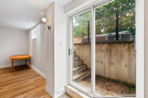 Photo 34 at 21 Gaby Court, North Richvale, Richmond Hill