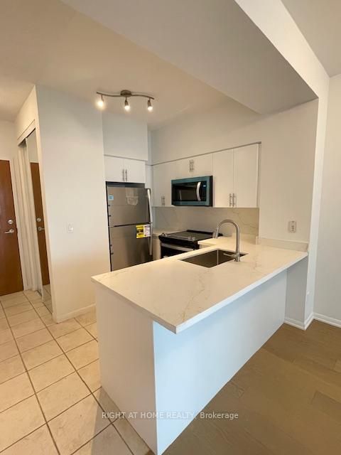 Photo 2 at 2506 - 219 Fort York Boulevard, Niagara, Toronto