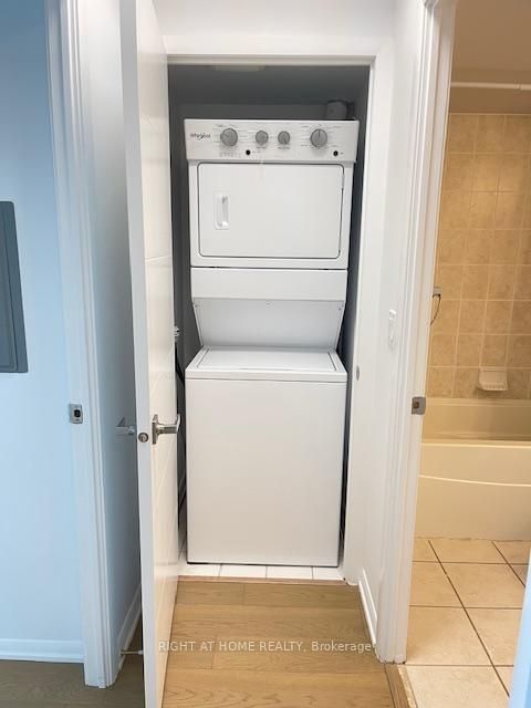 Photo 11 at 2506 - 219 Fort York Boulevard, Niagara, Toronto