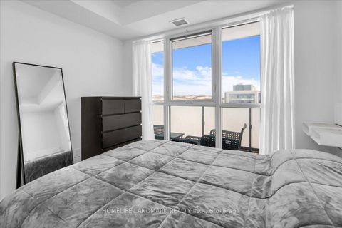 Photo 16 at 2011 - 2550 Simcoe Street N, Windfields, Oshawa