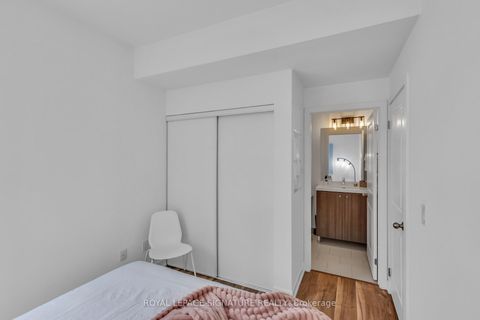 Photo 10 at 410 - 105 George Street, Moss Park, Toronto