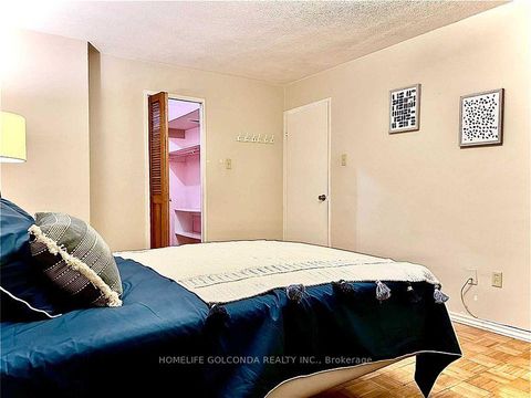 Photo 5 at 1004 - 2721 Victoria Park Avenue, L'Amoreaux, Toronto