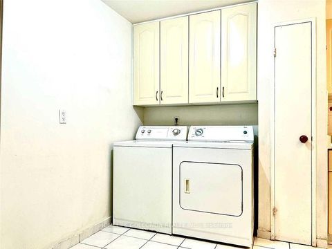 Photo 9 at 1004 - 2721 Victoria Park Avenue, L'Amoreaux, Toronto